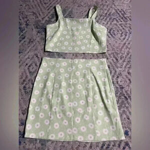 NWOT altar’d state green flower 2 piece set